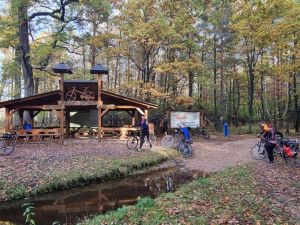 Wycieczka na Garbaty Mostek zakończyła tegoroczny cykl wyjazdów rowerowych w ramach aktywności Kalety-Ale jazda!